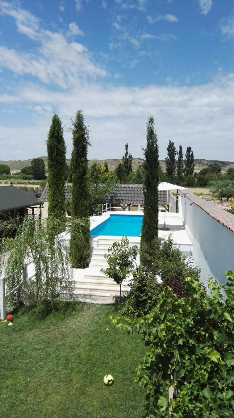 Hearts & Ponies Con Piscinas Privadas Cerca De La Warner Country house